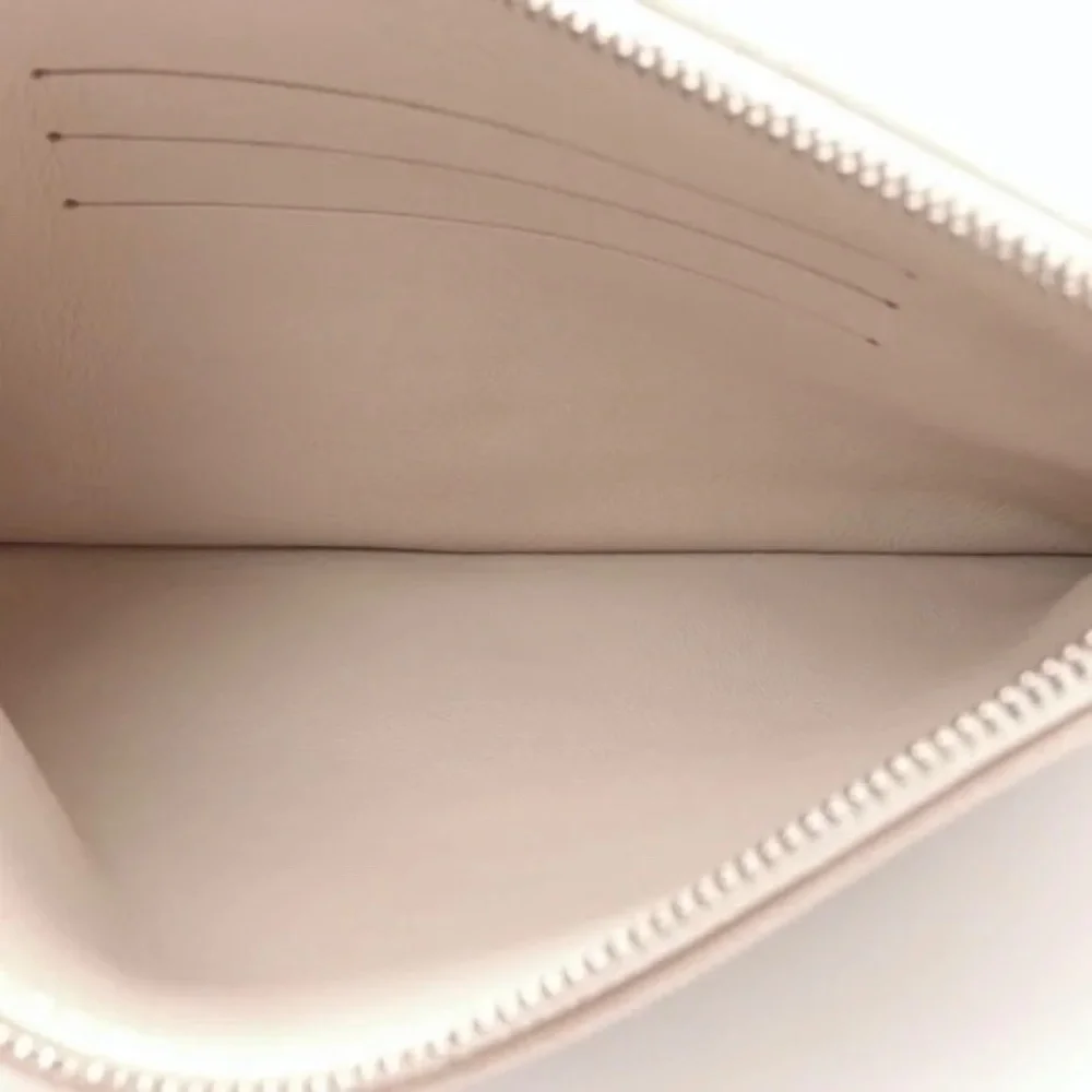 Louis Vuitton Selene Pouch Mahina Beige - Picture 3 of 8